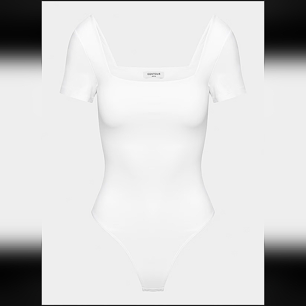 Babaton Contour Squareneck Bodysuit